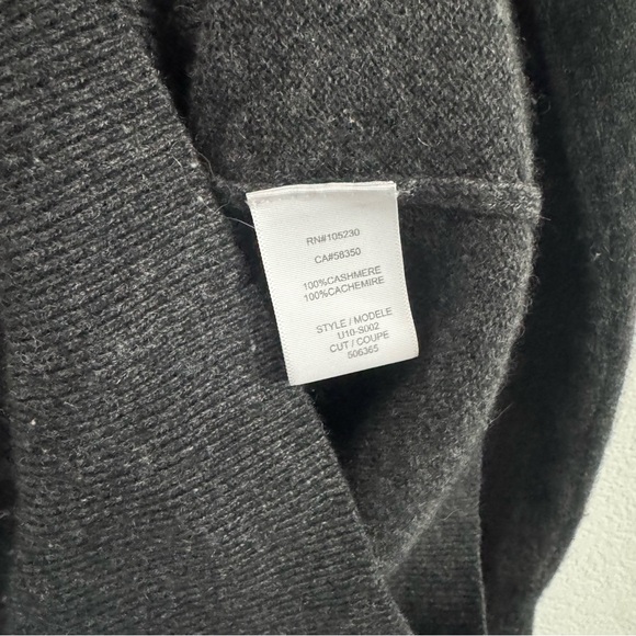 Equipment 100% Cashmere Gray Deep Crew Neck Sweater Relaxed Fit. Size S - Picture 8 of 16